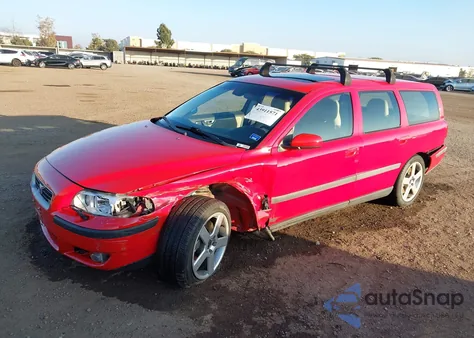 2004 Volvo V70 R z USA, uszkodzony, nr VIN YV1SJ52Y842398200